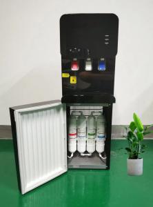 スタッドレスタイヤの冷や温水配給機 冷蔵庫付き独立水配給機