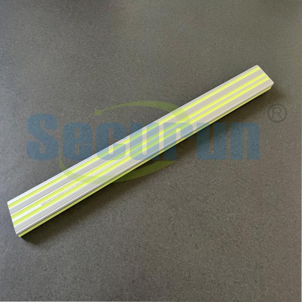 Yellow Photoluminescent Markings Aluminium Anti Slip Stair Nosing