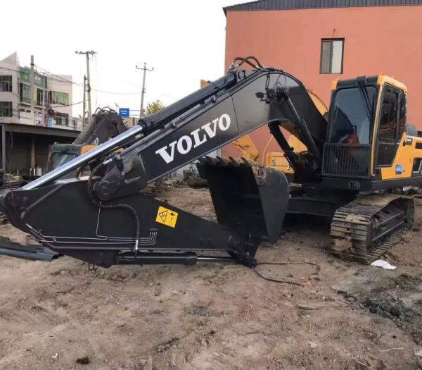 Em segunda mão Capacidade de balde 1,22m3 Vollvo EC210D Excavadora de rastreador hidráulico para venda