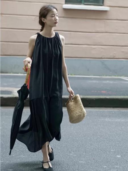 Black 90% Lyocell Material Stretch Tencel Sleeveless Dress Size 38 40
