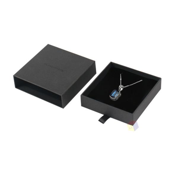 Coffret cadeau pour collier et bracelet personnalisé avec tiroir coulissant