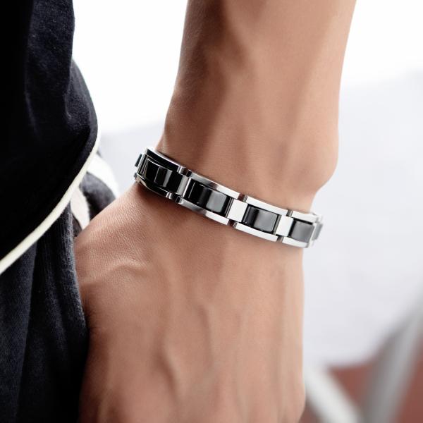 Stylish Gold Plated Japanese and Korean Fashion Titanium Steel Magnet Men's Bracelet