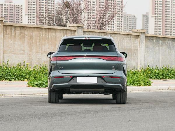 New Hot Selling BYD EV Car 2025 Model 100.5 KWh Battery Capacity and Fast Charging 0.1 Hour 670KM Long Range 500kW Power Electric Car Big Space for Family 7 Seats