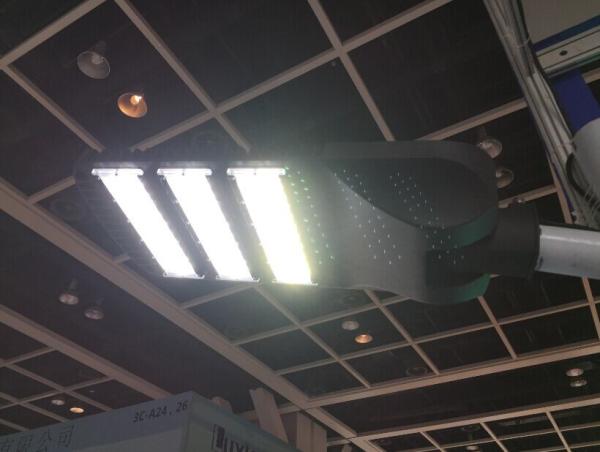 High Power Outdoor IP65 Waterpoof Led Street Light 150w Led Lamp With Lumileds Chips