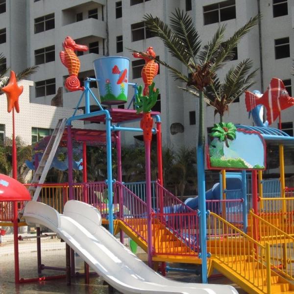 Équipement de terrain de jeux d'eau robuste avec coussin d'eau