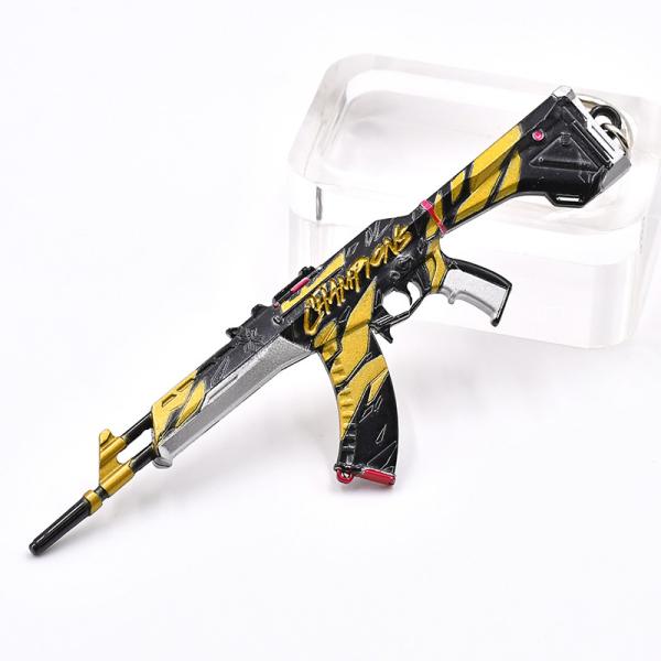 Gold mini metal gun model Prime Vandal Keychain Metal crafts Valorant shoot game gear gift decoration art