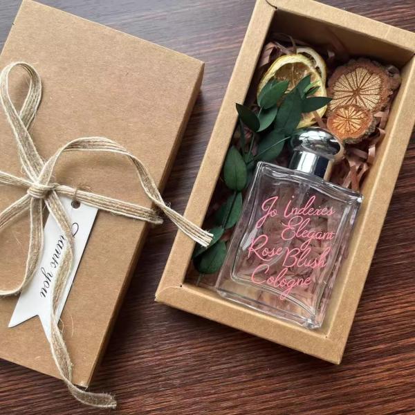 Nordic - Style Artistic Retro Minimalist Ins Inspired Kraft Paper Birthday Gift Box With Dried Flowers
