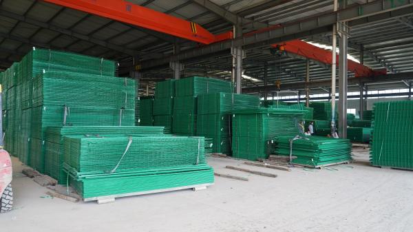 358 Anti-Climb Fence Security Wire Mesh Panels 50*50mm Hole Size 830mm-2530mm Height