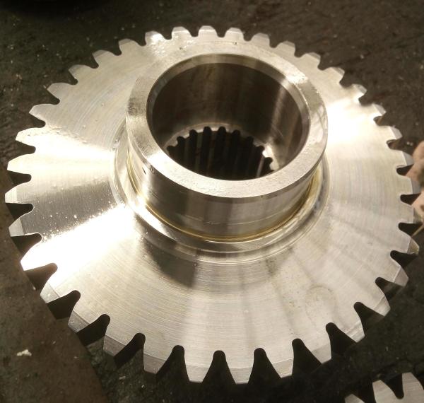 ISO 8-9 Grade Internal Gear For Heavy-Duty Applications And Smooth Gear Meshing