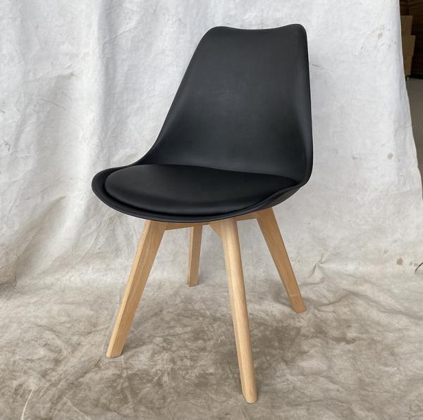 Modern Plastic Dining Chair with Beech Wood Legs