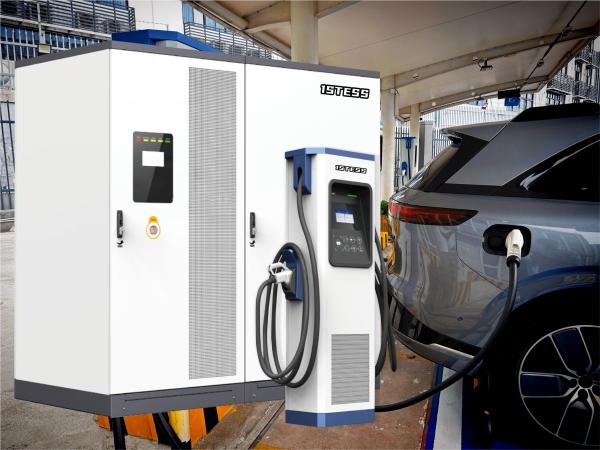 Renewable BESS EV Charging Station 150V - 1000V All In One Energy Storage Station