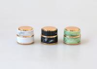 Petits 50 conteneurs vides de marbre de crème de visage de pot cosmétique en plastique de g en stock
