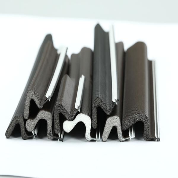 High Resilience PU Foam 100% PP V Shaped Rubber Seal Soundproof