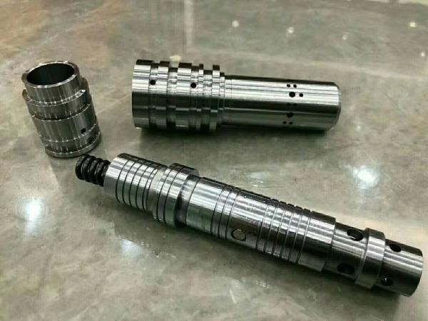 Komatsu 130-7PC Hydraulic Relief Valve For Excavator Hydraulic Pump Spare Parts