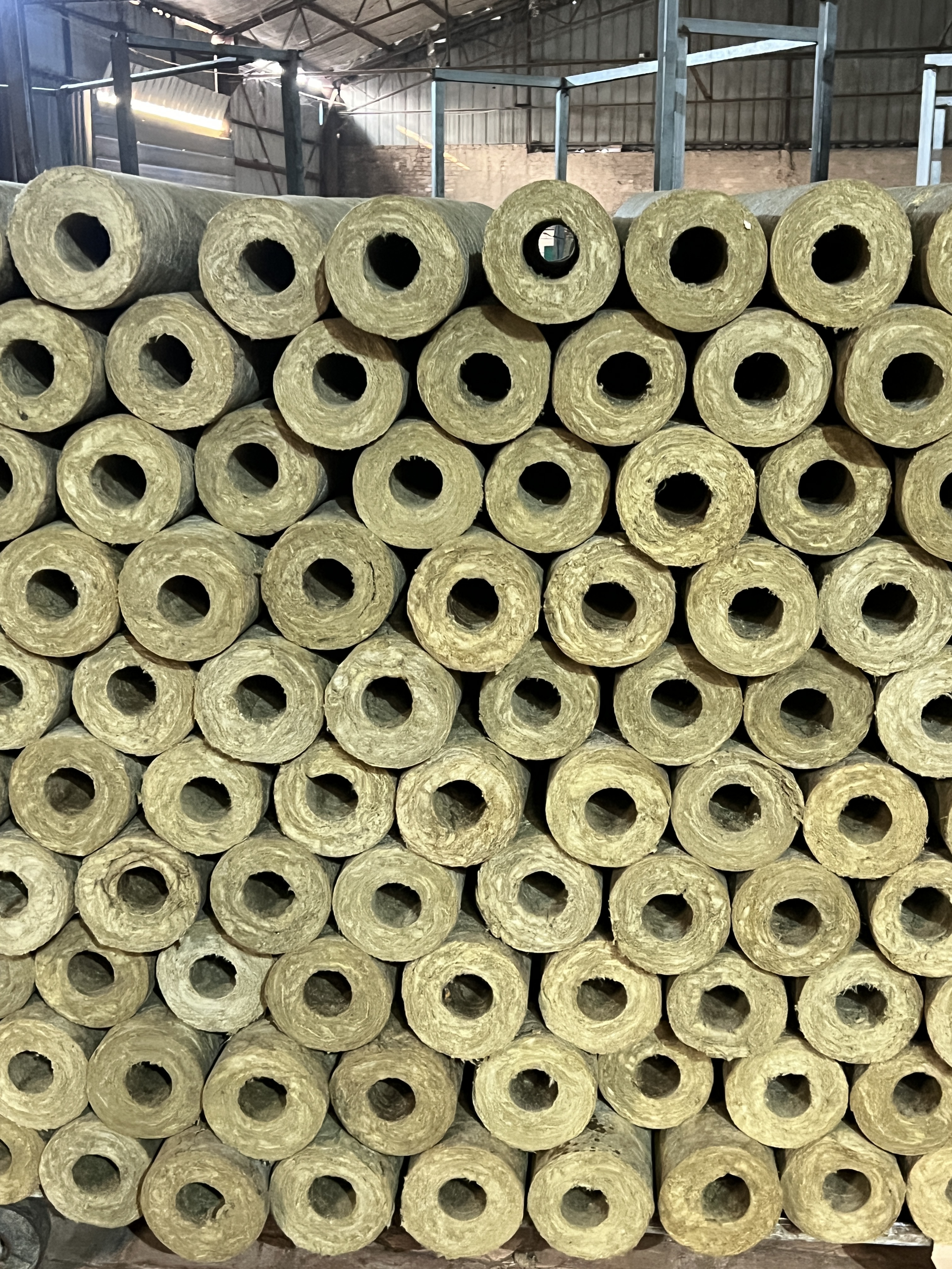 High-Quality Rockwool Pipe Insulation For Industrial Piping And High-Temperature Applications