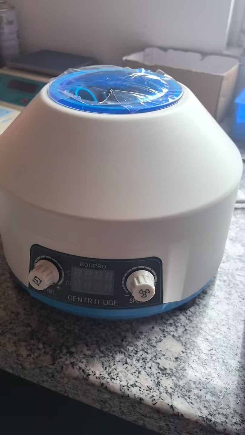 Factory Price Digital Display Low Speed Centrifuge 4000RPM 6x10ml/15ml Angle Rotor Brushless Motor Clinical PRF Centrifuges