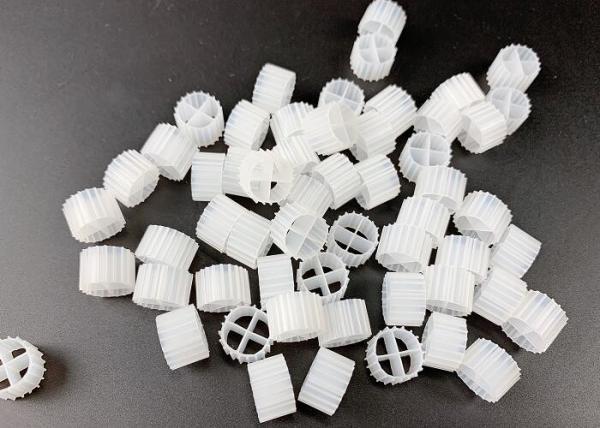 11*7mm Natural Color And Virgin HDPE Material MBBR Biofilm Carrier Manufacturer