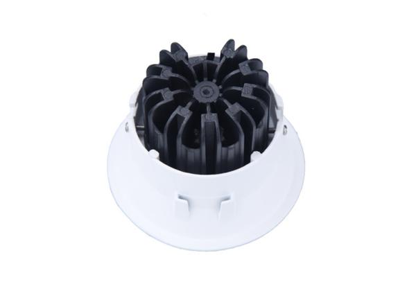 8W IP54 Anti Glare CRI93 LED Spot Down Light Beam Angle 15°/24°/38° 2700K-6500K Plafond monté vers le bas avec CE RoHS