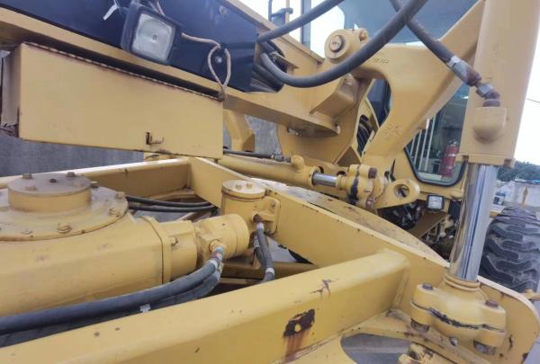 CAT 140K Motor Grader with Bosch Rexroth Hydraulic Cylinder and 6CTA8.3 Engine Model