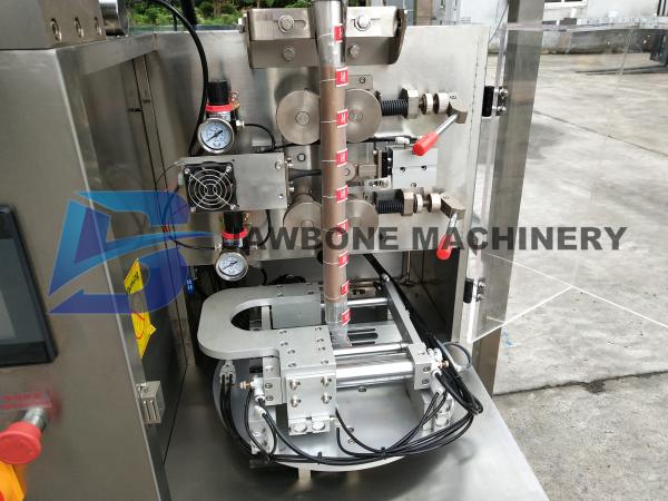 220V Triangle Seal Tea Pouch Packing Machine Used To Tea / Herbs / Coffee