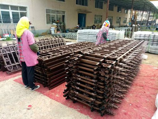 Fancy Designed Solid Decorative Wrought Iron Fence For Yard , Paint Coating