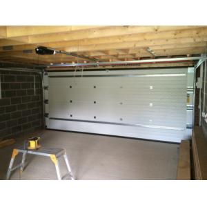 Puertas seccionales de acero aisladas de 50 a 80 mm de grosor Comerciales con ventilación opcional y aislamiento de espuma de poliuretano