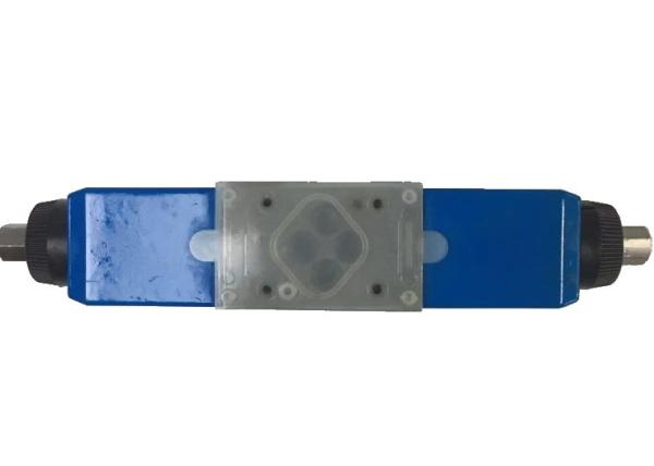 Valve proportionnelle Vickers KDG4V-3-33C30X-VM-U-H7-60 Bleu Compatibilité élevée Réaction rapide Excellent contrôle du bruit