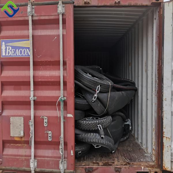 Length0.6-9m Pneumatic Rubber Fender 2 Years Pressure 80 Kpa