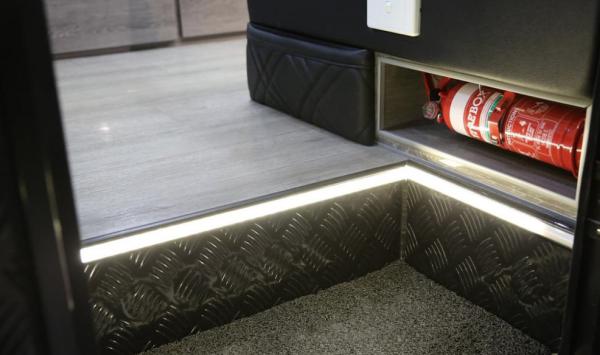 Camping Off Road Camper Caravan HQ19 Luxurious Powerful Independent Suspension System