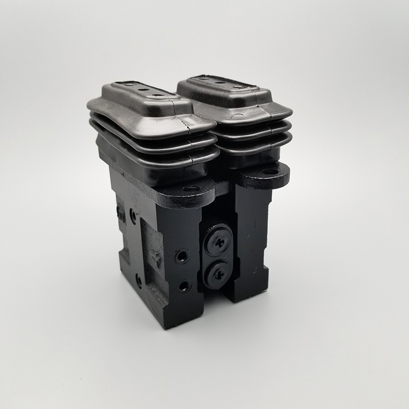 Travel Foot Pedal Valve 420-00467A for Doosan DX140 DX225 DX260 DX380 410119-00031 420-00467