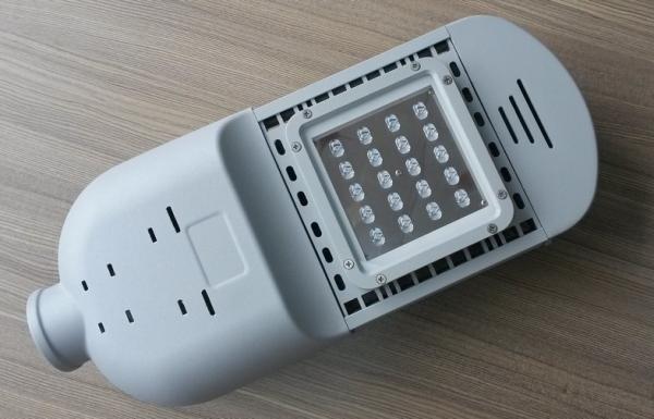 015 new design 40w high quality low price IP65 led street light With Die Casting