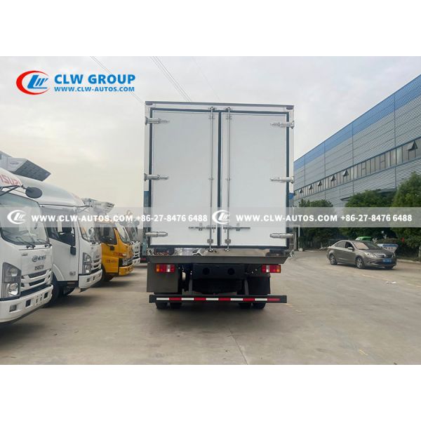 ISUZU FVR 4x2 240HP Euro VI Refrigerated Truck with THERMO KING T-800 and 41.5m³ Capacity for Cold Chain Logistics