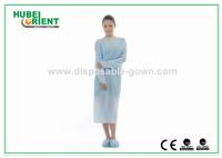 Utilisation à l'hôpital/à la clinique Vêtements de protection contre l'EPC jetables avec menottes pour pouce Utilisation médicale Vêtements en plastique