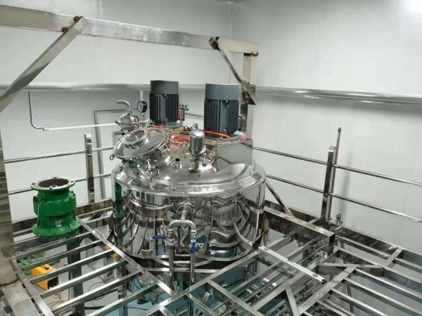 Tanque de armazenamento de produtos químicos de vidro óptico 2500 litros Máquina de mistura química
