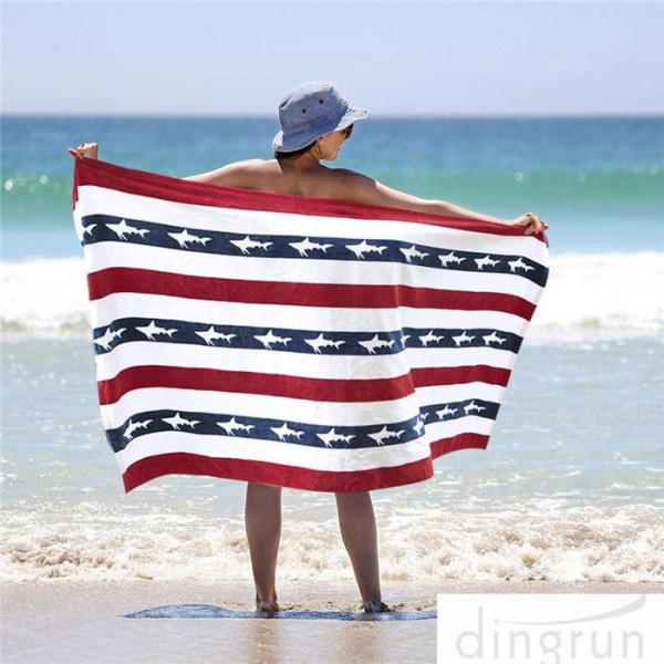 Striped Extra Large Beach Towels Soft / Plush 100 % Cotton Material Light  Weight