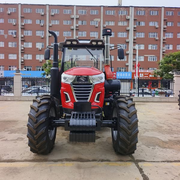 Adopting YTO diesel engine,good reliability、large torque reserve、low fuel consumption, high economic benefits;High-performance tractors, large tractors/farm equipment