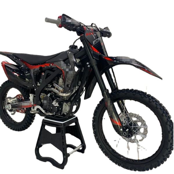 Fashionable 4 Stroke Long Distance Enduro Motorcycles Multiple Color