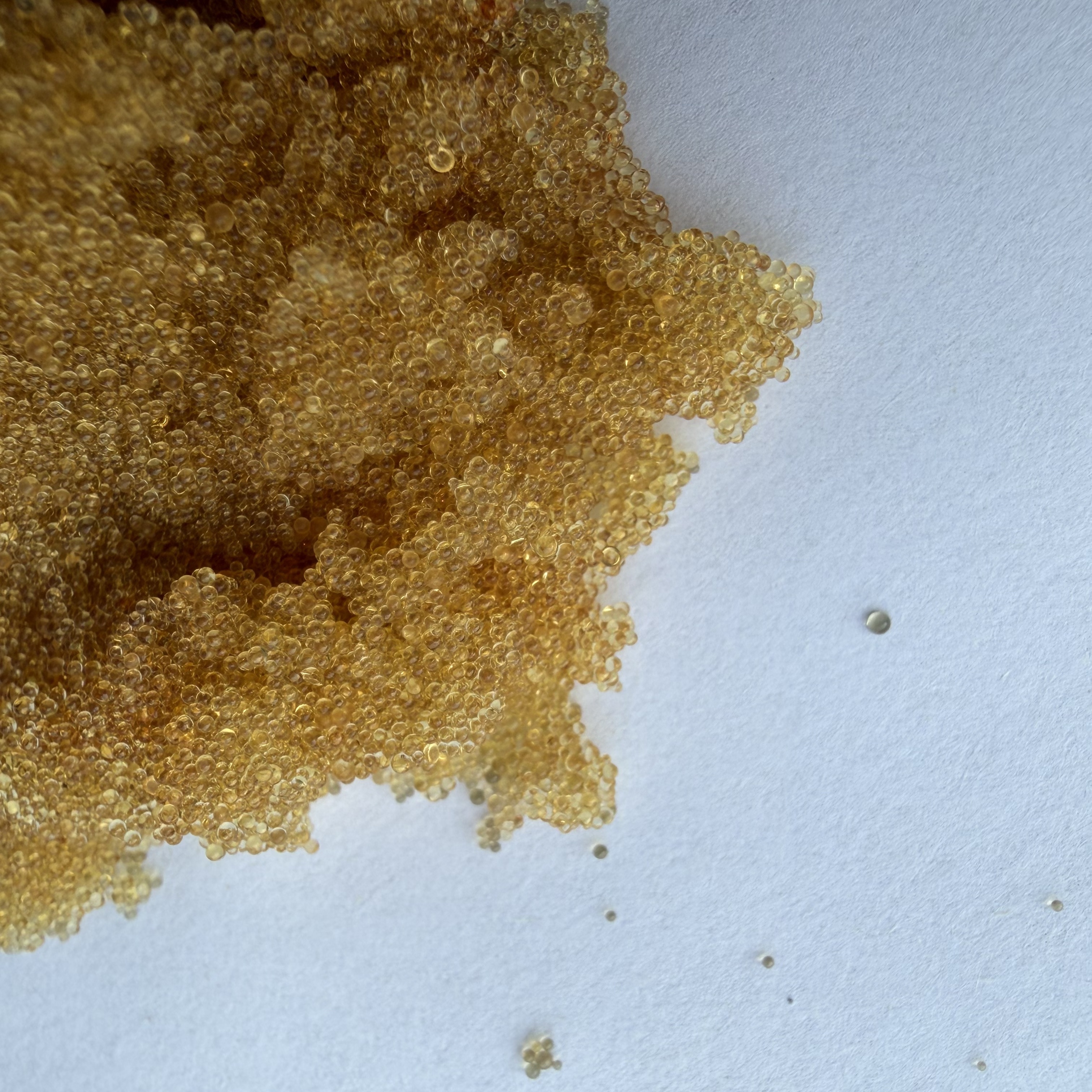 D113 Macroporous Acrylic Weak Acid Cation Exchange Resin for Water Softening / Decalcification
