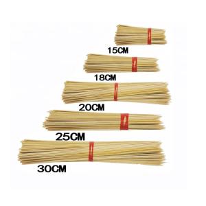 Brochettes 40cm en bambou biodégradables de barbecue autour de barbecue de