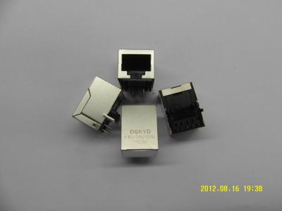 O padrão parte o único conector do protetor rj45 do ângulo direito do porto sem transformador