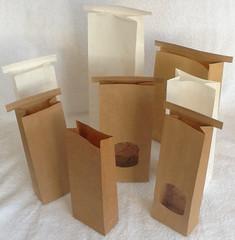 Brown Kraft Paper Bag Withtin Tie And Front Window For Food Packaging And Display