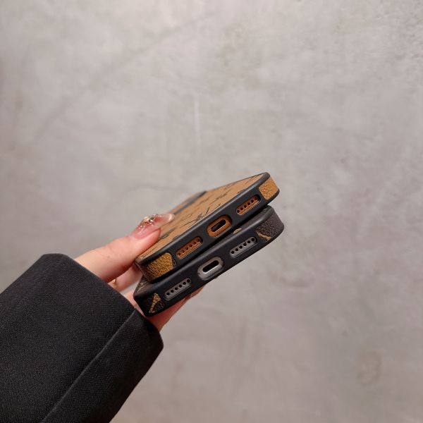 LV4 Color Fine Hole Edge Phone Case for iPhone 17 Pro Max
