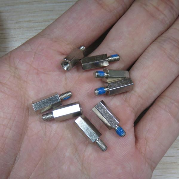 Углеродистая сталь женская резьбовая шестеренговая стойка Цинковая материнская доска стойки