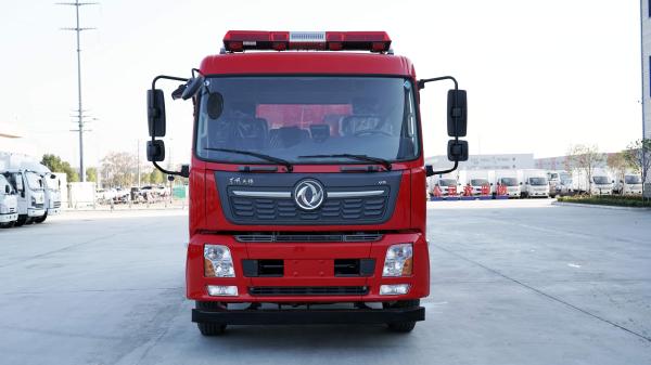 DONGFENG Fire Fighting Truck 8tons 6 Wheel 8000L Water Tank Fire Truck