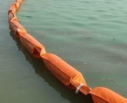 Solid PVC Oil Containment Booms 600mm Height For Spill Control Fast Connection