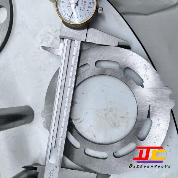 HPV105-02R 2628 Linde Plunger Pump Oil Field Concrete Equipment