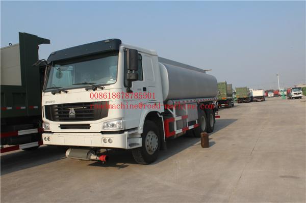371 hp Liquid Tanker Truck , HOWO 20000 Liters 6X4 Euro 2 Sprinkler Water Tank Trailer