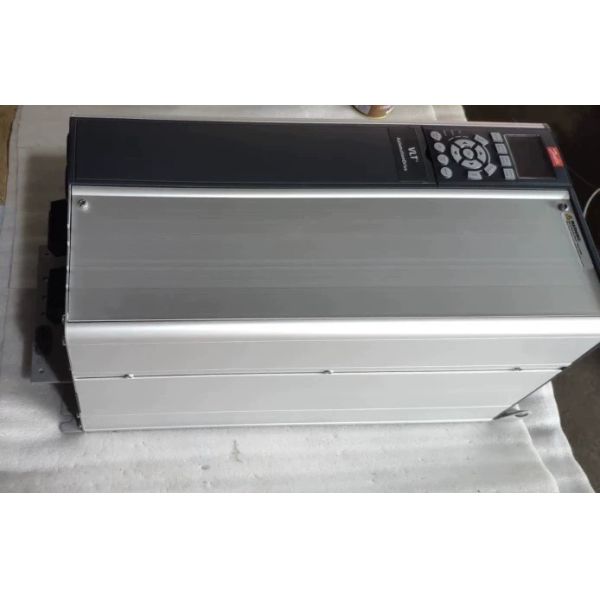 Durable Danfoss VLT Danfoss VFD Drives FC-103P22KT4E21H2X Danfoss Vsd  22kW 50hz to 60hz Vsd for Pump Fan Conveyor Belt