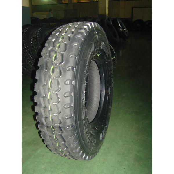 Les pneus de remorque 315/275 80r 22.5 et les pneus de direction 1200R20 385/65R22.5