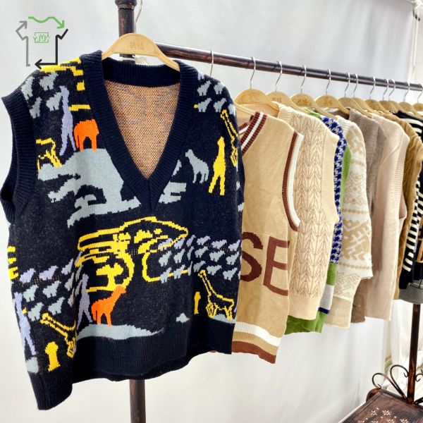 Various Sizes Second Hand Sweaters Vests Polyester Cotton Fashionable Slim Fit